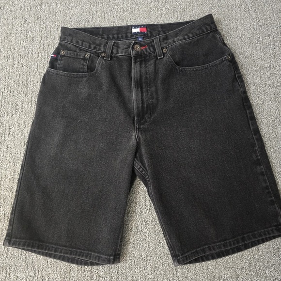 Vintage Y2K Tommy Hilfiger Black Denim Jean Shorts Mens 32 Skater Street Jorts - Picture 2 of 10